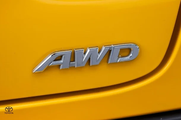 2021 Toyota CH-R GXL AWD image 24