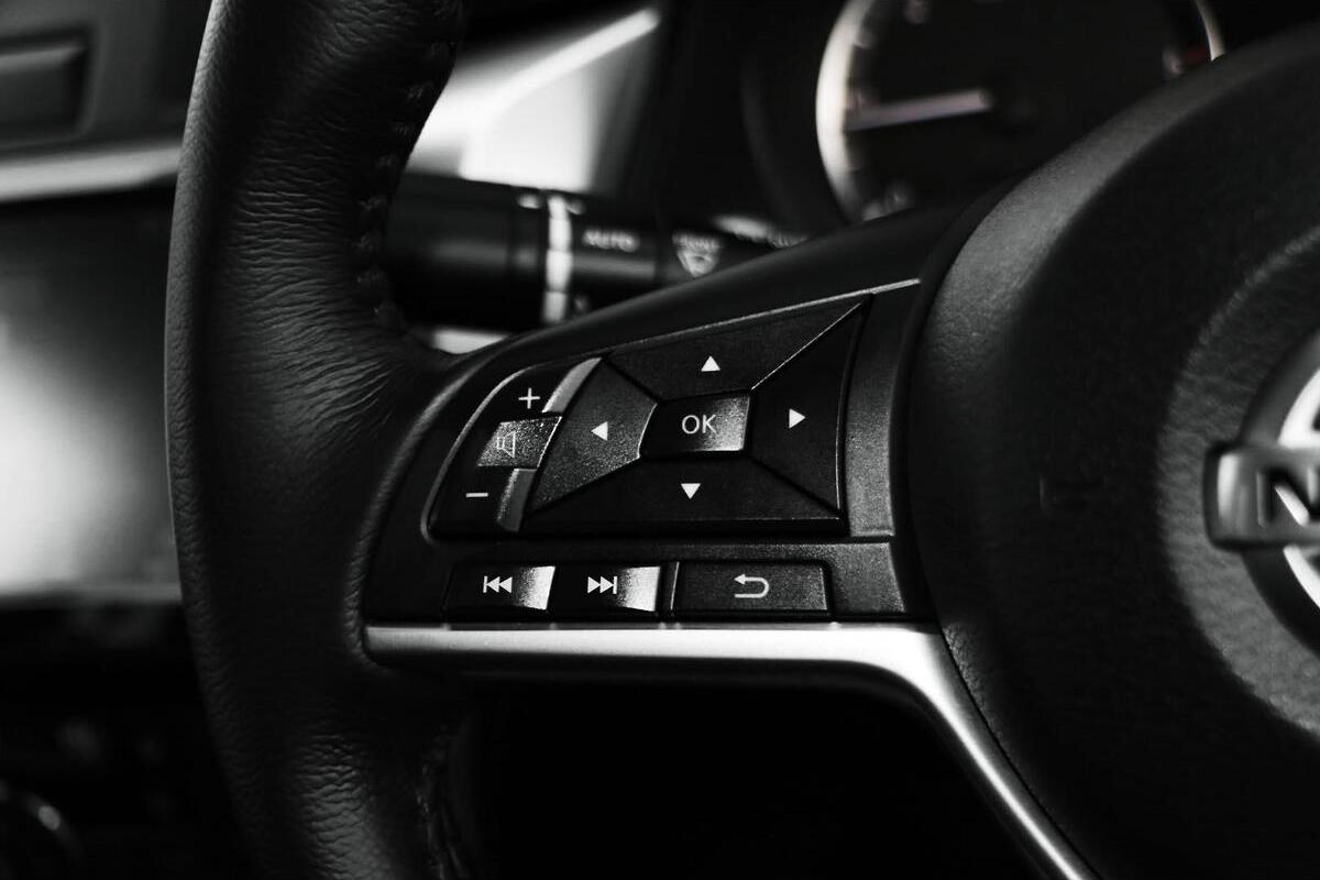 2024 Nissan Navara ST-X D23 Auto 4x2 MY24 Dual Cab image 14