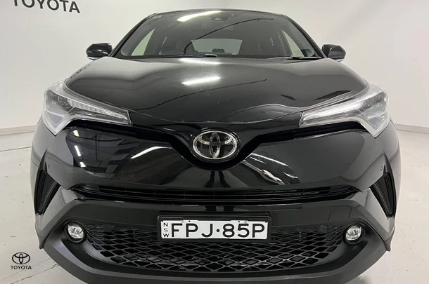 2017 Toyota C-HR Koba 2WD image 3