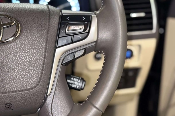 2018 Toyota Prado VX image 20