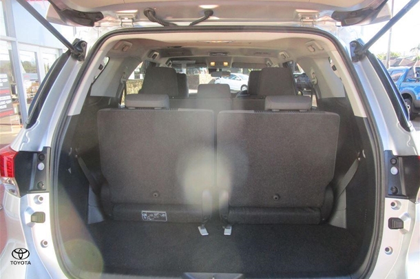 2024 Toyota Fortuner GXL image 18
