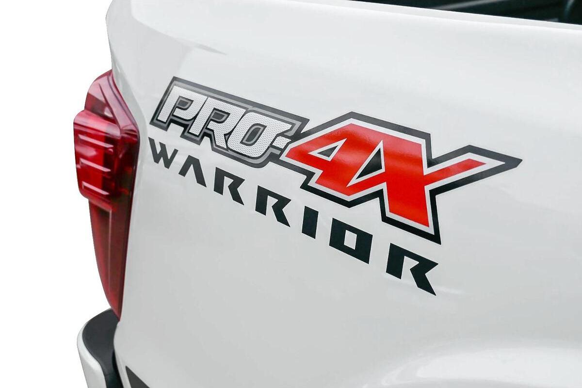 2024 Nissan Navara PRO-4X Warrior D23 Auto 4x4 MY24 Dual Cab image 13