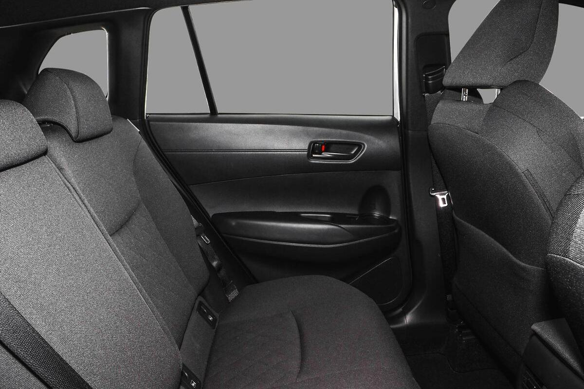 2024 Toyota Corolla Cross GX Auto 2WD image 8
