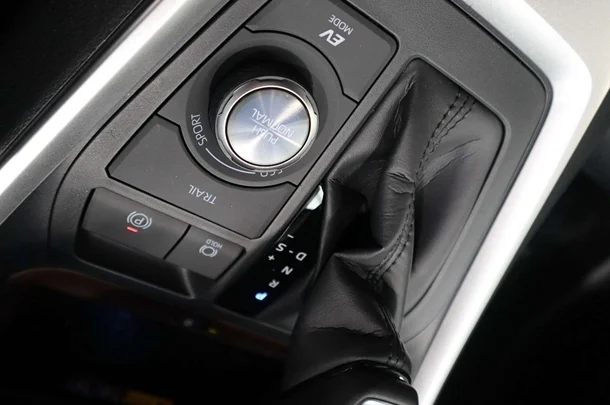 2024 Toyota RAV4 Hybrid Cruiser 2WD image 13