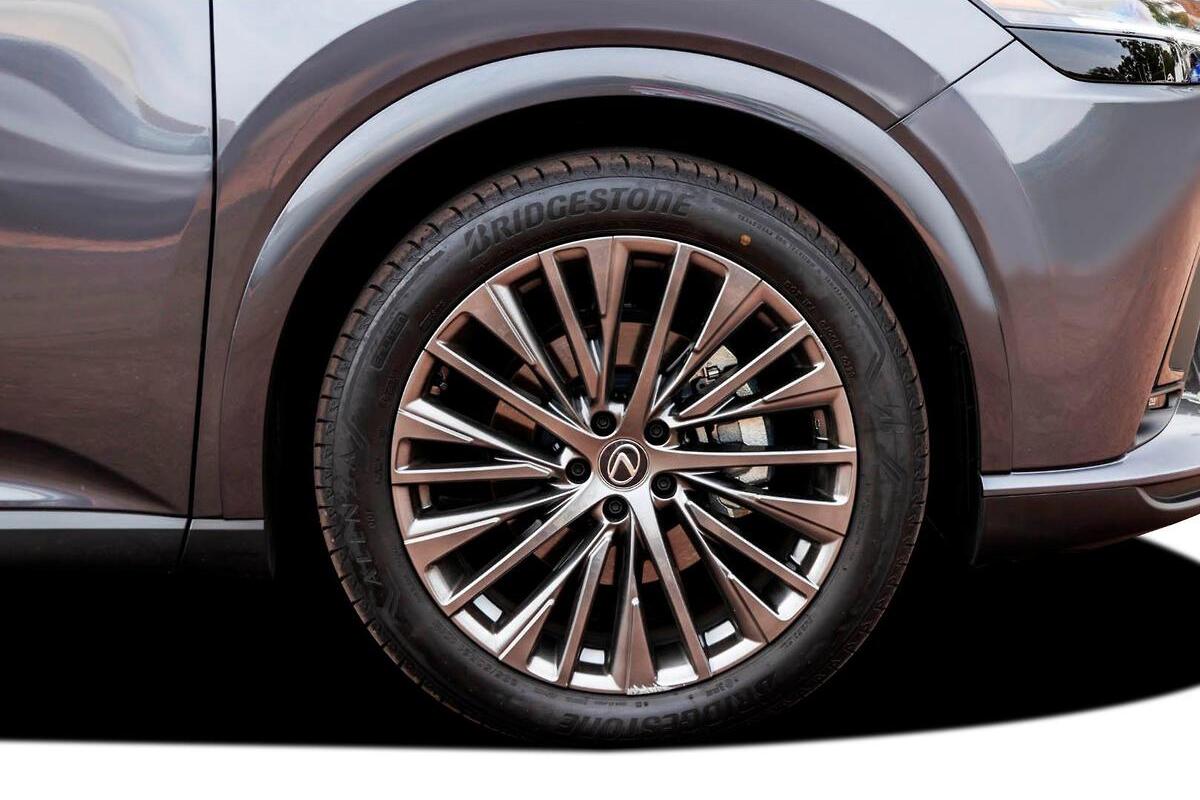 2024 Lexus RX RX350h Sports Luxury Auto eFour image 21