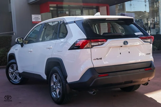 2024 TOYOTA RAV4 Hybrid GX-2WD image 2