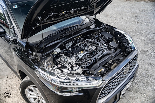 2024 Toyota COROLLA CROSS HYBRID GXL image 21