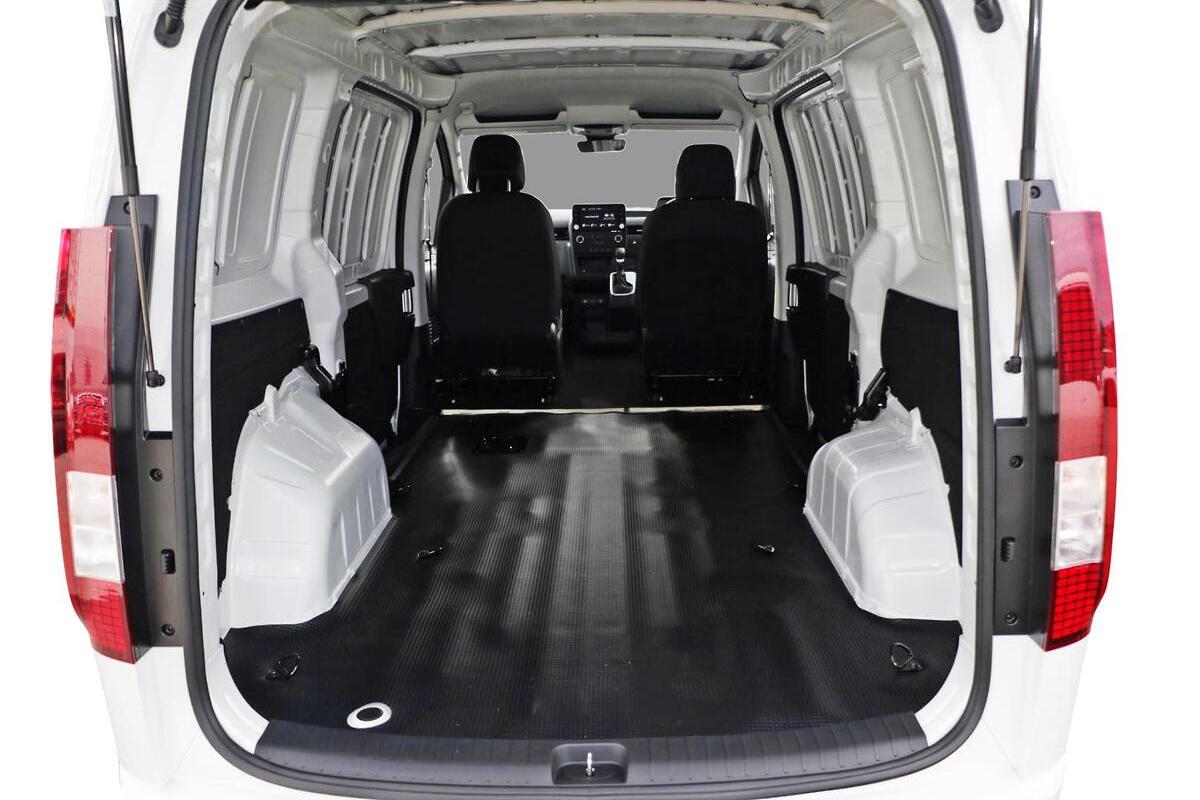 2024 Hyundai STARIA LOAD Auto MY25 image 11