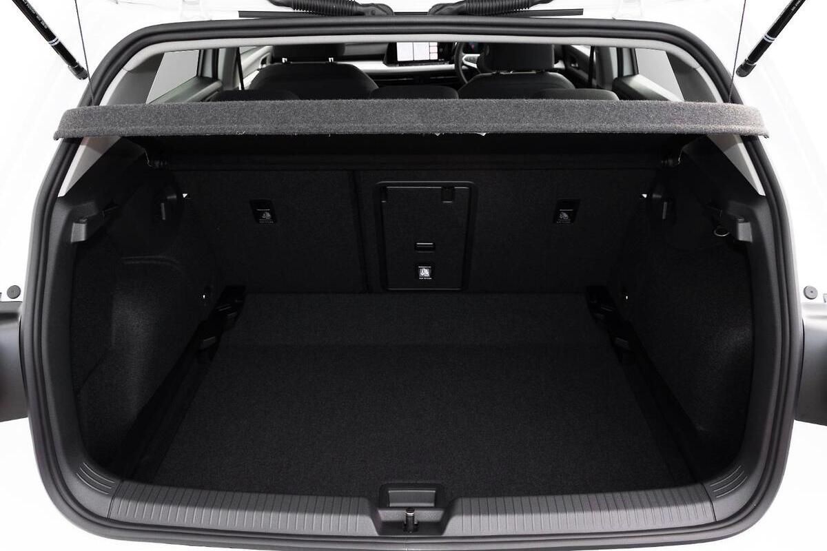 2024 Volkswagen Golf 110TSI Life 8 Auto MY24 image 9