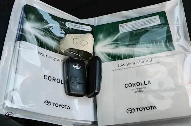 2023 Toyota Corolla ZR image 17