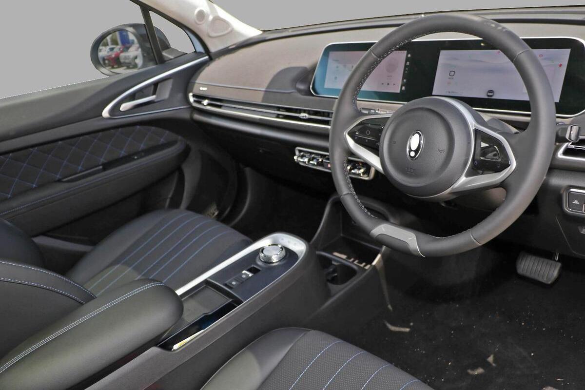 2024 GWM Ora Ultra Auto image 6