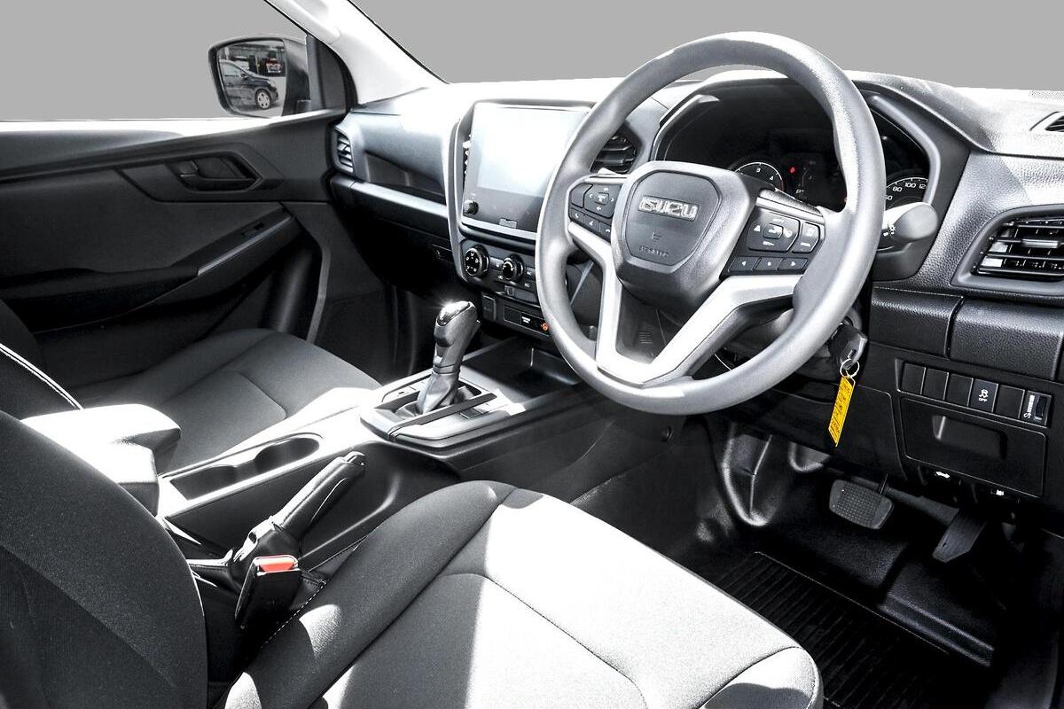 2024 Isuzu D-MAX SX Auto 4x4 MY24 image 7