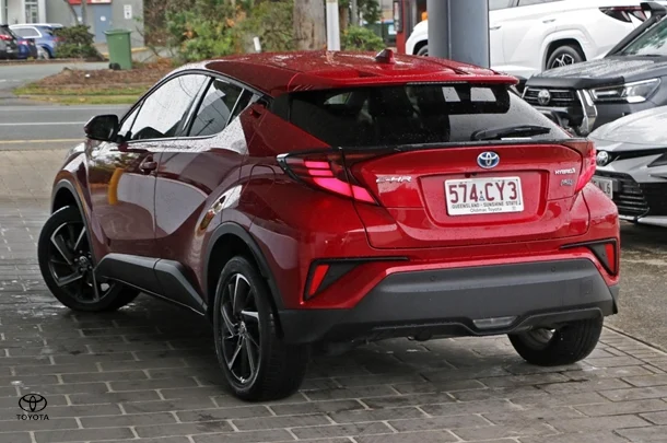2021 Toyota C-HR Hybrid Koba 2WD image 2
