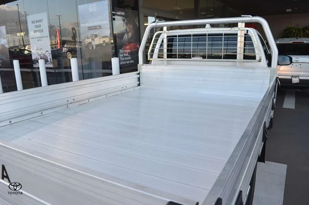 2024 Toyota Hilux Workmate image 18