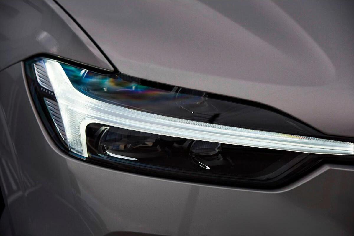 2024 Volvo XC60 Plus T8 Plug-In Hybrid Auto AWD MY25 image 18