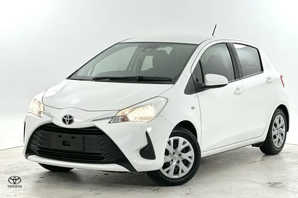 2019 Toyota Yaris Ascent image 5