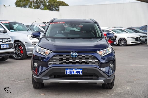 2020 Toyota Rav4 Hybrid GXL image 3