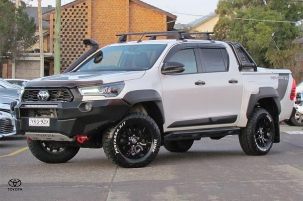 2021 Toyota Hilux Rugged X image 3