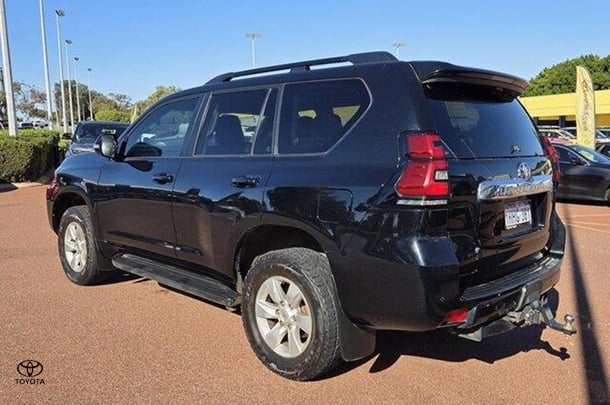 2021 Toyota Prado GXL image 5