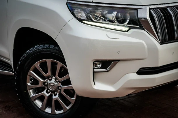 2021 Toyota Prado Kakadu image 2