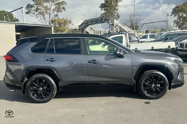 2022 Toyota Rav4 Hybrid XSE (2WD) image 2