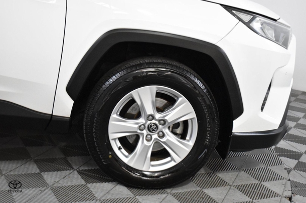 2019 Toyota RAV4 GX-2WD image 18