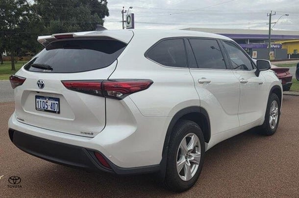 2022 Toyota Kluger Hybrid GX image 4