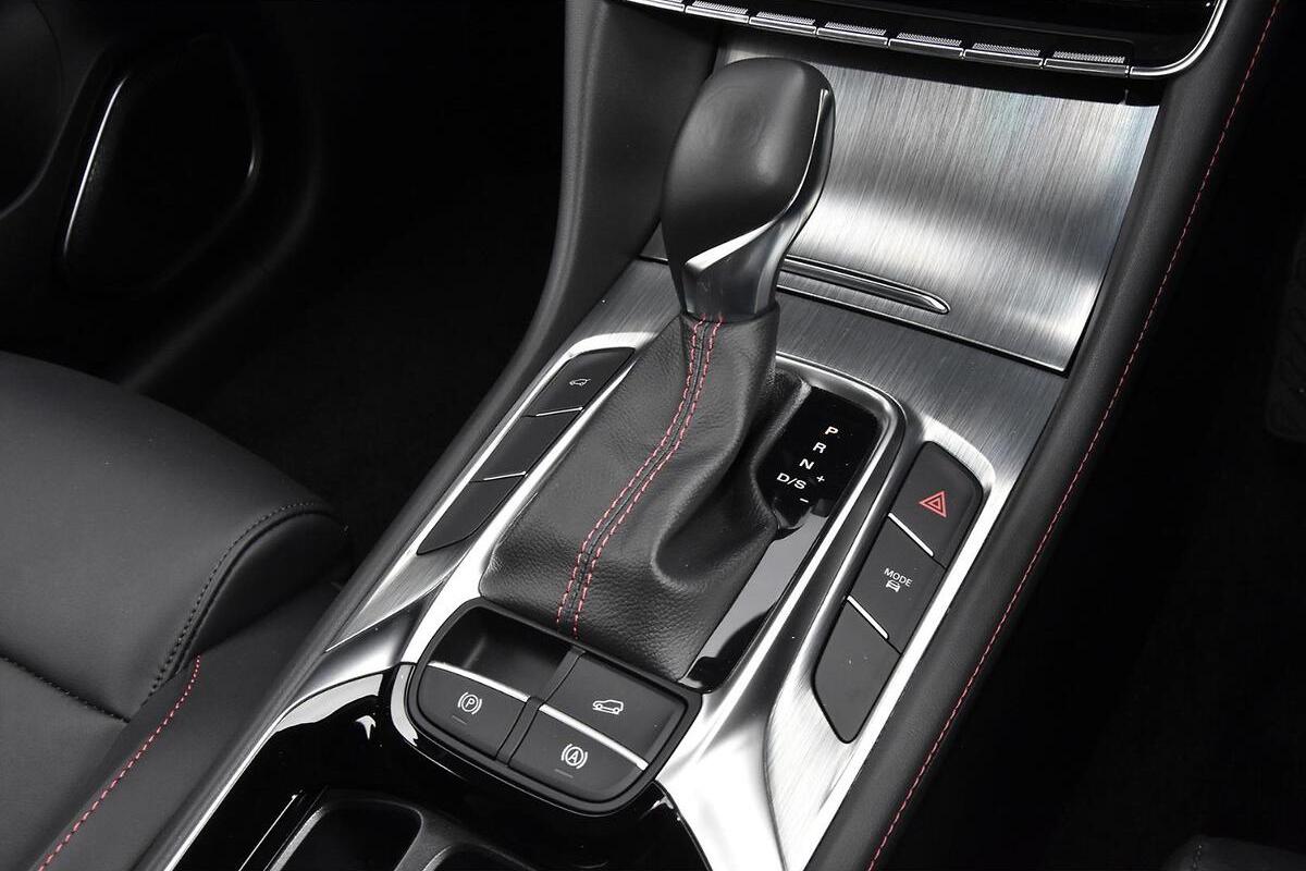 2024 MG HS Excite Auto FWD MY24 image 17