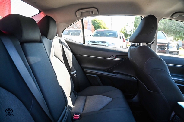 2023 Toyota Camry Hybrid Ascent image 9