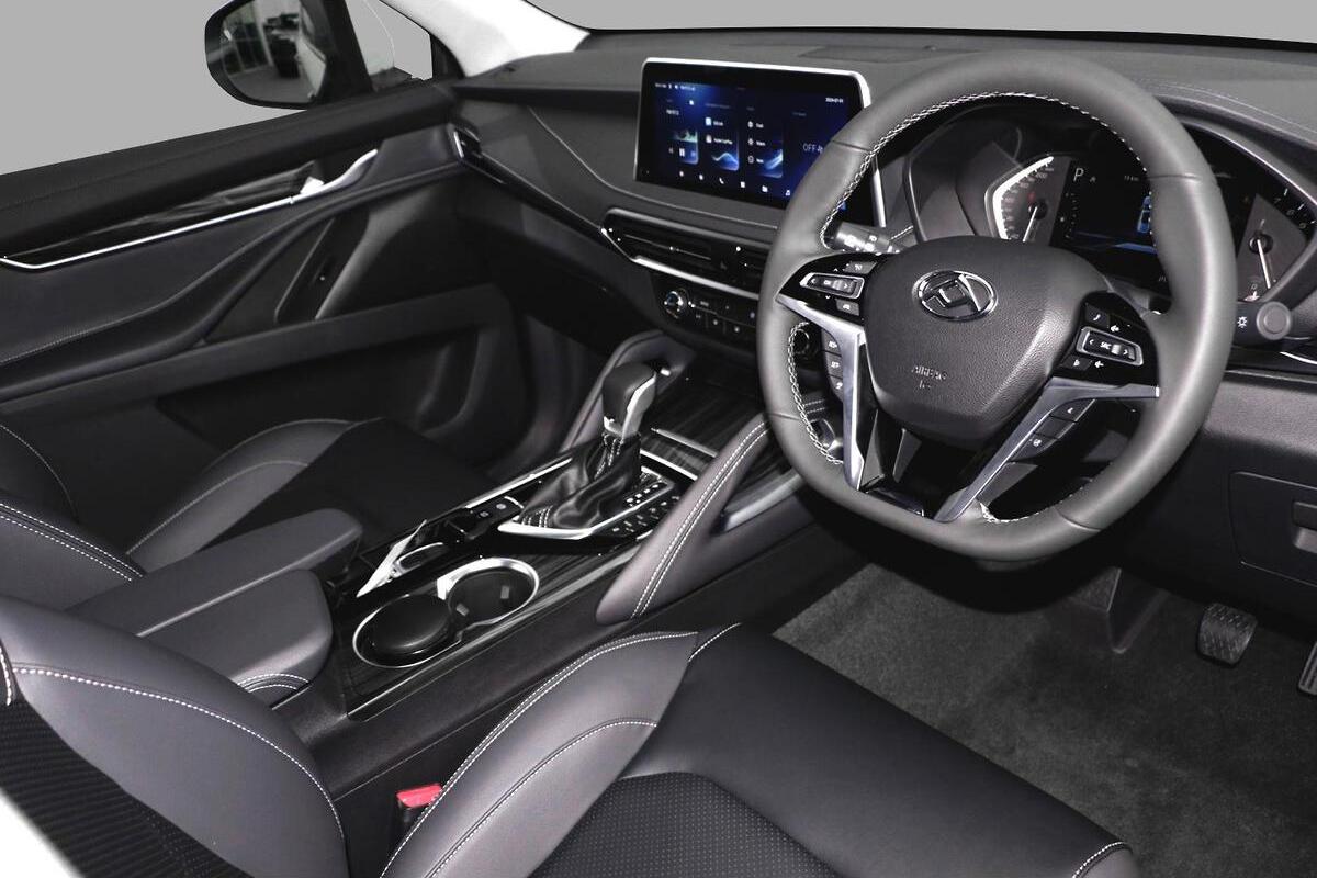 2024 LDV D90 Executive Auto image 6