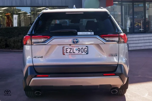 2023 TOYOTA RAV4 Hybrid Cruiser-AWD image 5