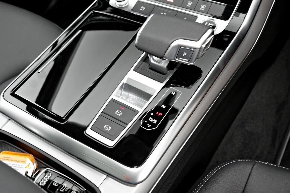 2025 Audi Q7 45 TDI Auto quattro MY25 image 15