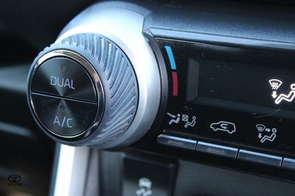 2021 Toyota RAV4 Hybrid GXL-2WD image 35