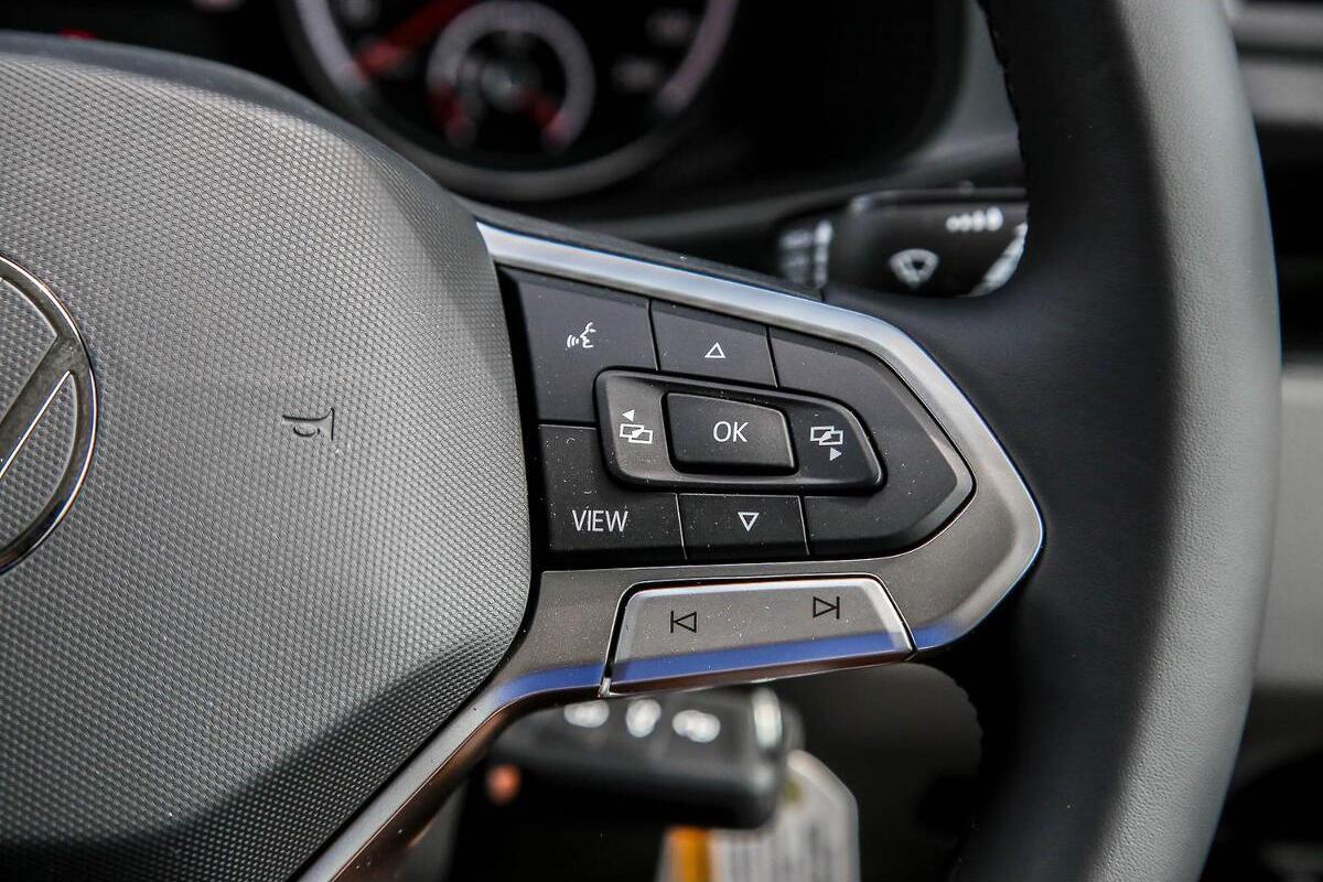 2024 Volkswagen Transporter TDI450 T6.1 SWB Auto MY24 image 18