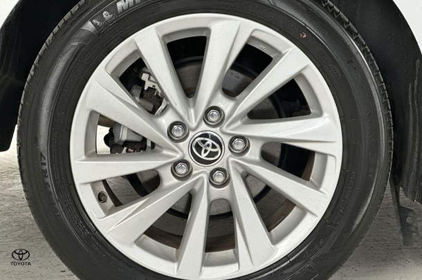 2023 Toyota Camry Hybrid Ascent image 11