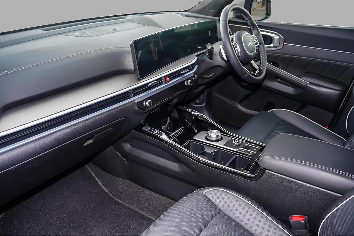 2024 Kia Sorento GT-Line Auto MY25 image 9