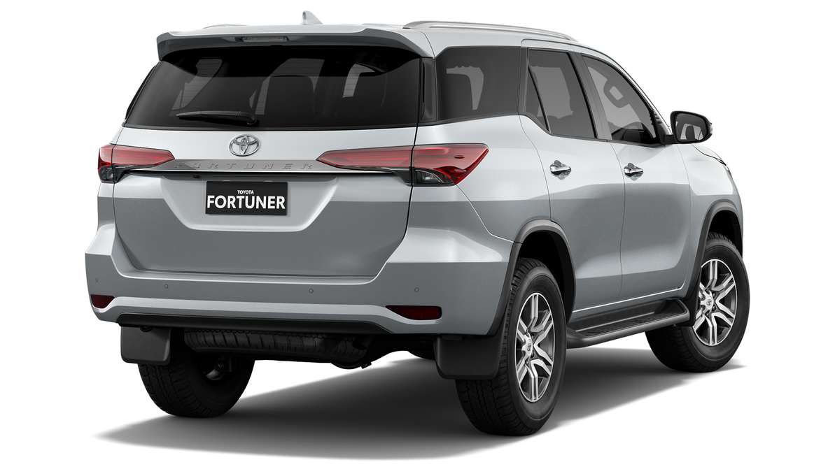 2024 Toyota Fortuner GXL Automatic Premium Interior image 3