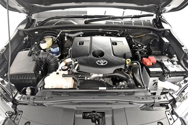 2024 Toyota Hilux 4x4 SR5 image 20