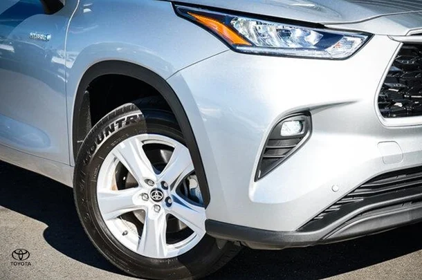2024 Toyota Kluger Hybrid GX image 2