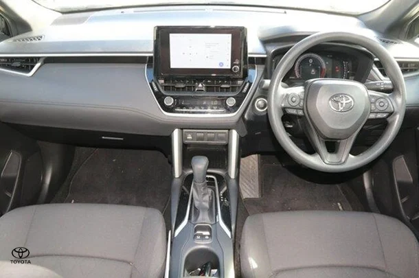 2023 Toyota Corolla Cross Petrol GX image 5