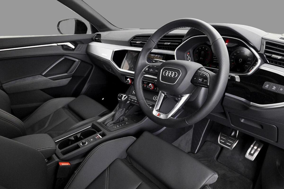 2024 Audi Q3 40 TFSI S Line Auto quattro MY25 image 7