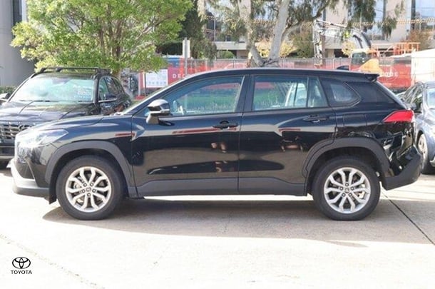 2023 Toyota Corolla Cross Petrol GX image 18