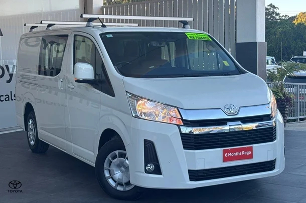 2020 Toyota Hiace LWB image 1