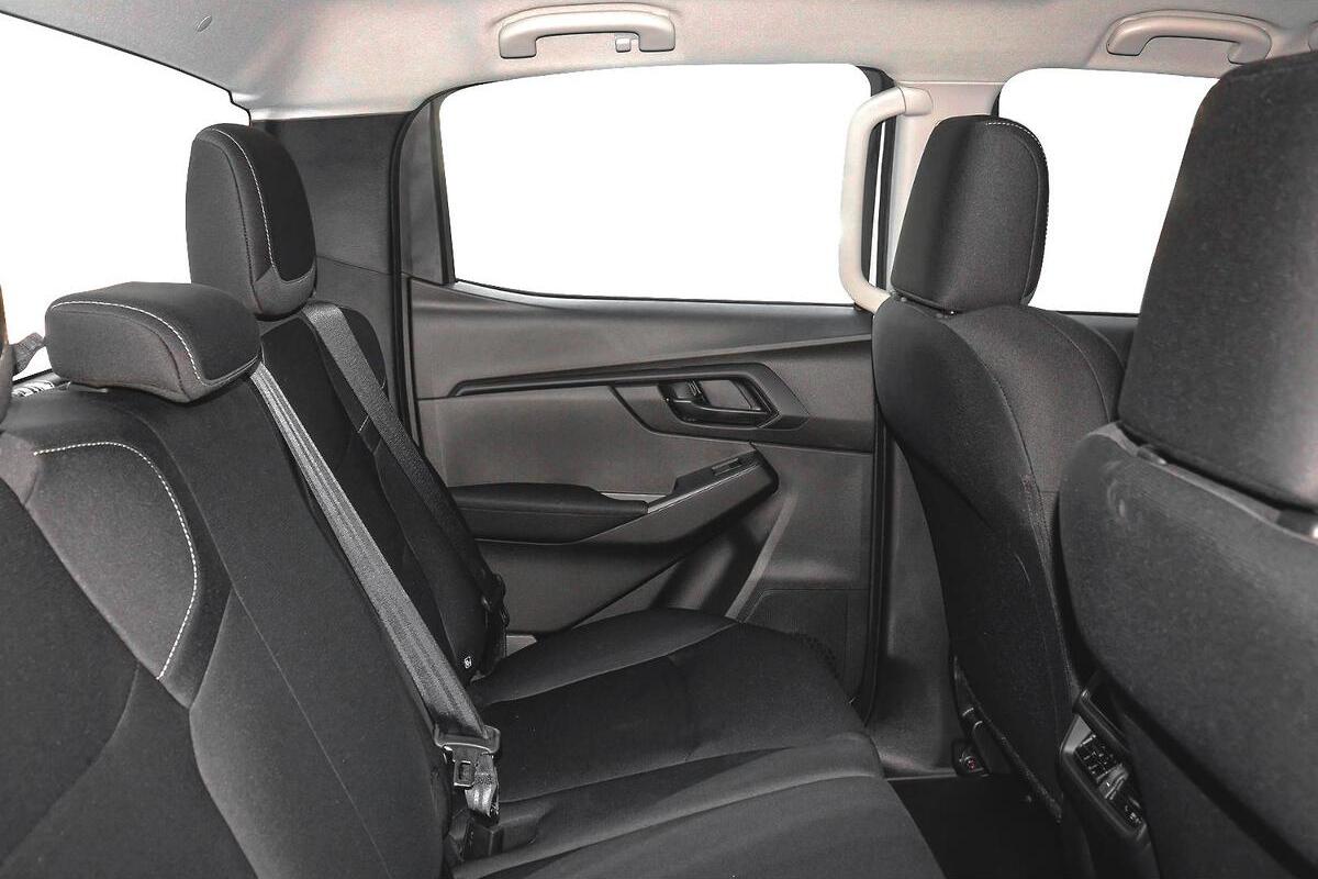 2025 Isuzu D-MAX SX High Ride Auto 4x2 MY24 image 10