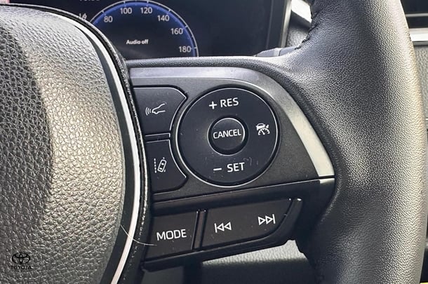 2024 Toyota RAV4 Hybrid Cruiser 2WD image 17