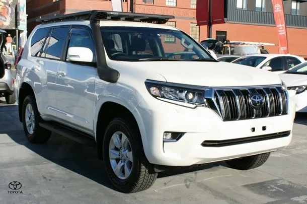 2022 Toyota Prado GXL image 3