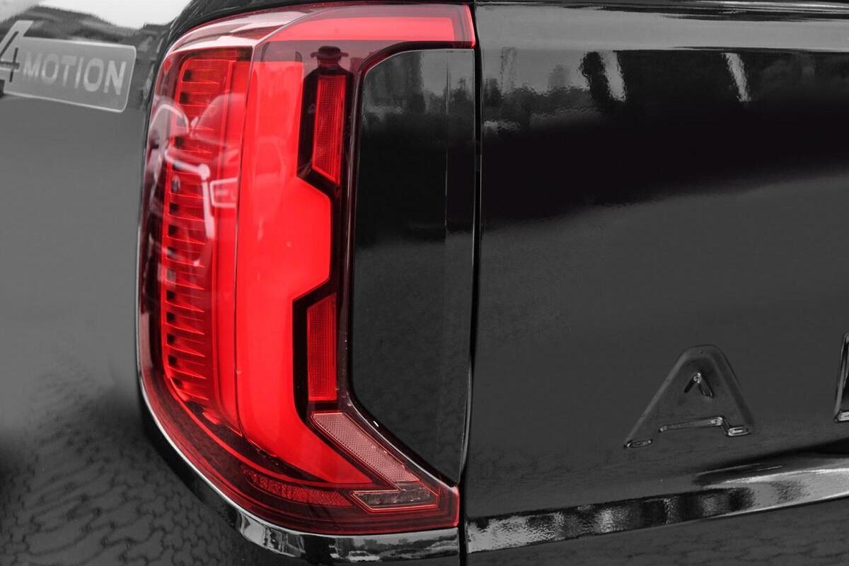 2024 Volkswagen Amarok TDI600 Style NF Auto 4MOTION Perm MY23 Dual Cab image 17