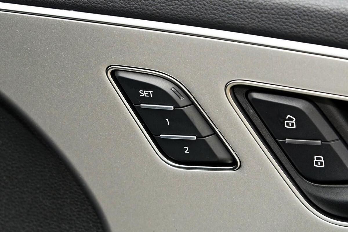 2025 Audi Q7 45 TDI Auto quattro MY25 image 14