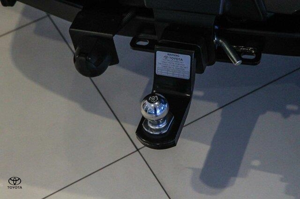 2019 Toyota Prado GXL image 12