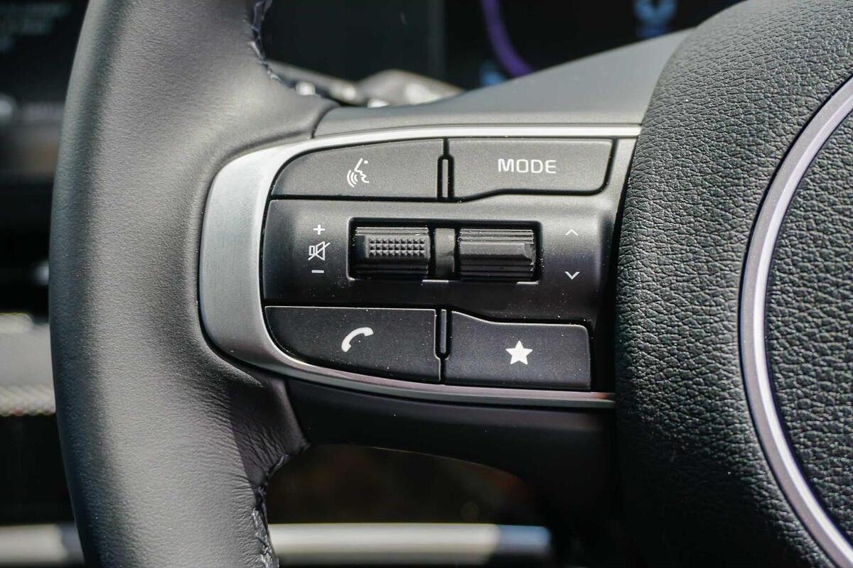 2025 Kia Sportage S Manual FWD MY25 image 10